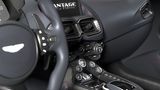 Aston Martin V12 Vantage