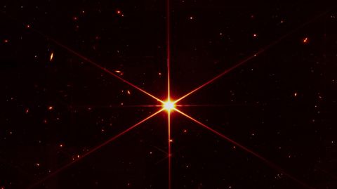 Nur ein Testfoto, aber ein schönes: Der Stern "2MASS J17554042+6551277"