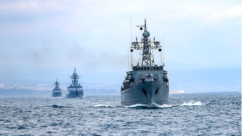 Panama meldet seit des Ukraine-Kriegs Beschuss von russischen Marineschiffen