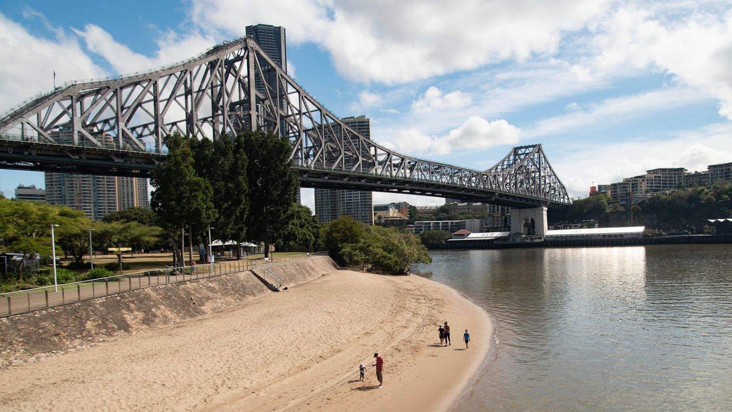 Bei der fünfjährigen Bauzeit der Story Bridge in Brisbane zwischen 1945 und 1940 wurden 12.000 Tonnen Stahl vernietet.