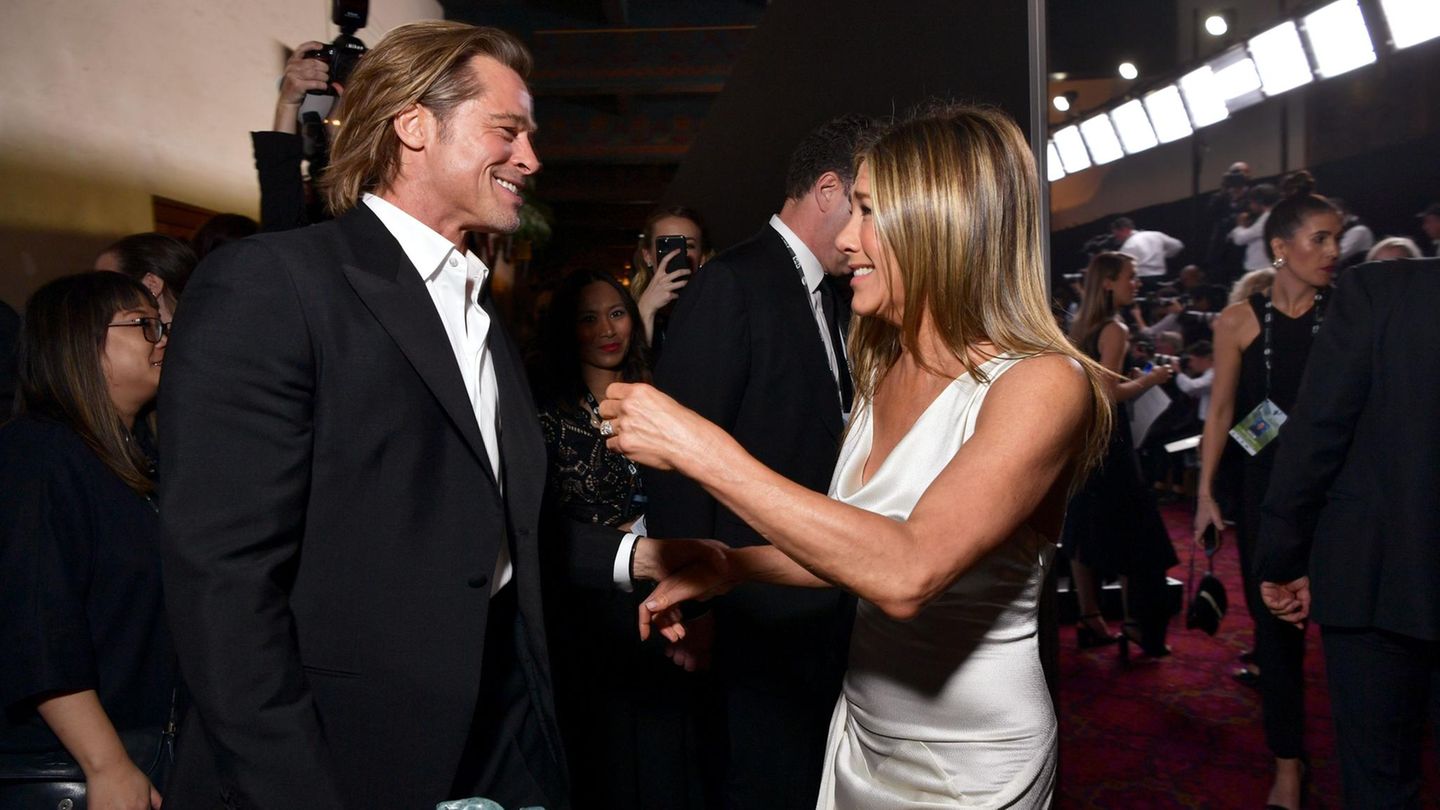 Brad Pitt and Jennifer Aniston are reportedly in Paris together - 24 Hours  World