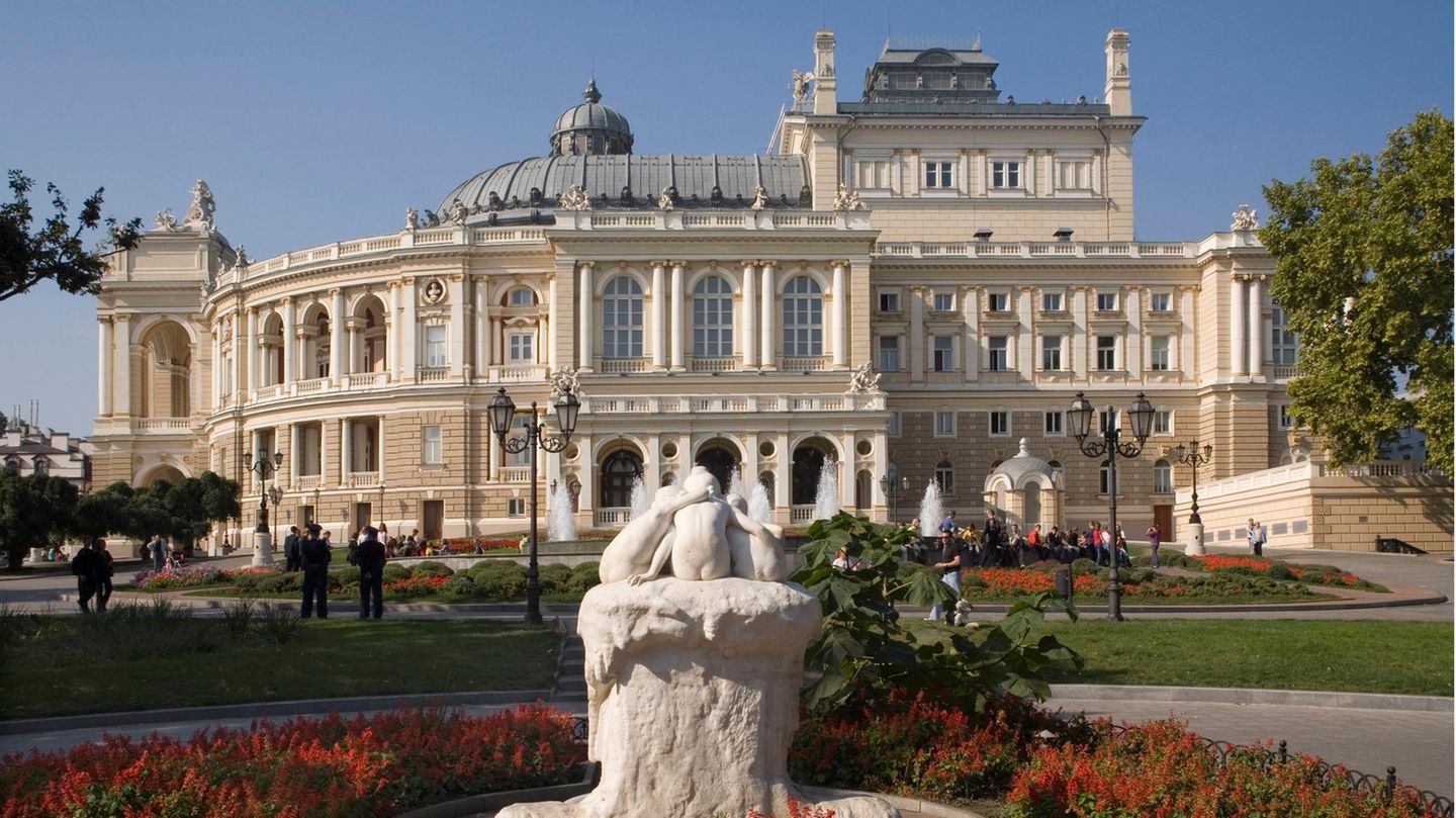 Odessa. Blick auf sommerliche Opernhaus