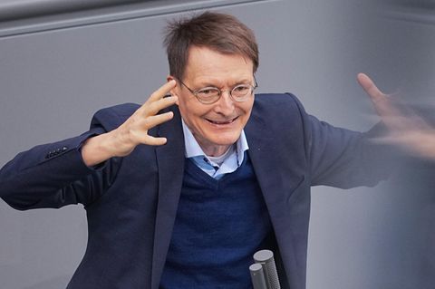 Lauterbach spricht im Bundestag