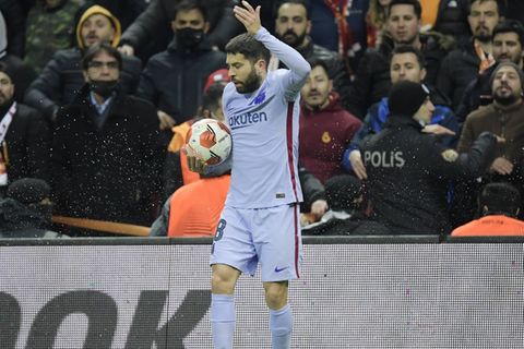 GER ONLY Jordi Alba Barcelona Galatasaray Europa League 17032022