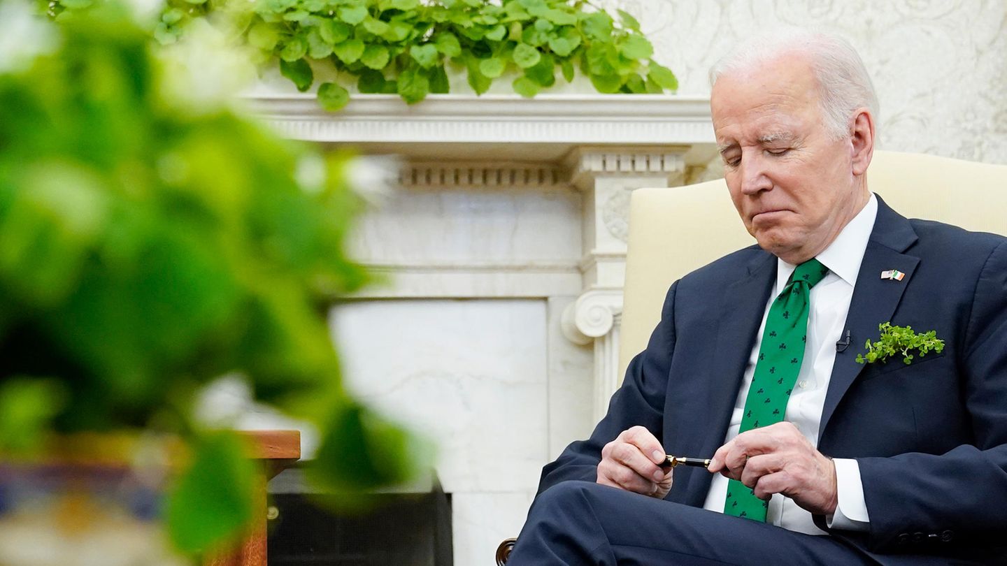 Biden bezeichnet Putin als "Kriegsverbrecher", Russland bestellt US-Botschafter ein Biden bezeichnet Putin als "Kriegsverbrecher", Russland bestellt US-Botschafter ein