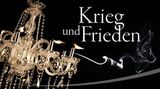Es ist eines der großen Werke nicht nur der russischen, sondern der Weltliteratur: In "Krieg und Frieden" erzählt Leo Tolstoi von der französischen Invasion Russlands. Für die russische Gesellschaft bedeutete der Einfall der napoleonischen Truppen eine Zäsur: Sahen sich die Eliten des von St. Petersburg aus regierten Zarenreichs größtenteils als Europäer und orientierten sich an der dortigen Kultur, so setzte mit Napoleons Angriff eine Besinnung auf eine eigene Nationalkultur ein. In seinem mehr als 1000-seitigen Roman rekapituliert Tolstoi nicht nur den Verlauf der napoleonischen Kriege zwischen 1805 und 1812, sondern auch den Widerhall, den die Auseinandersetzungen in der russischen Gesellschaft fanden. Die vorliegende Bearbeitung komprimiert den mehr als 60-stündigen Roman in eine achtstündige Hörspielfassung, die das Geschehen anschaulich darstellt.  Hier gibt es das Hörspiel zum Download