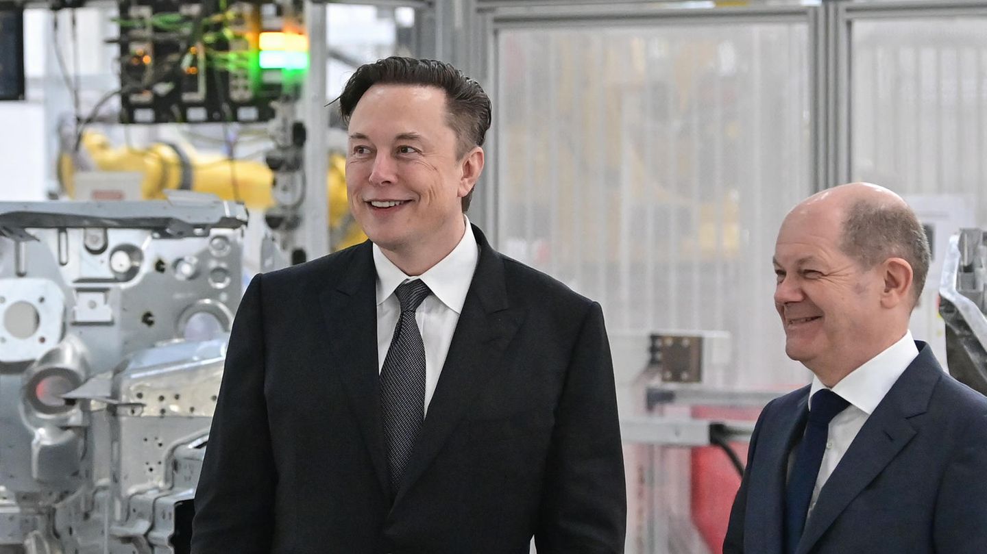 Elon Musk Berghain