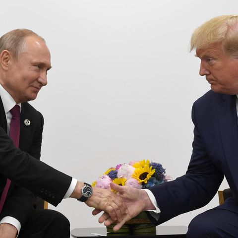 Wladimir Putin und Donald Trump Handshake Osaka 2019 G20