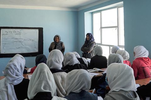 Eine Schulklasse im afghanischen Bamyan