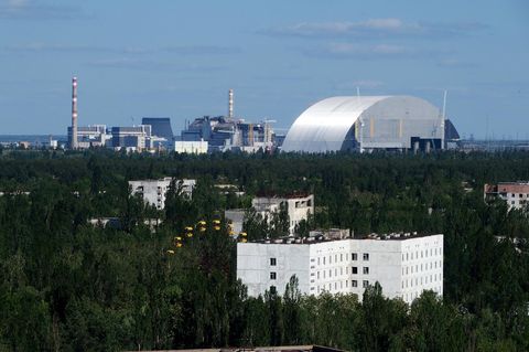Sarkophag über Reaktorblock in Tschernobyl