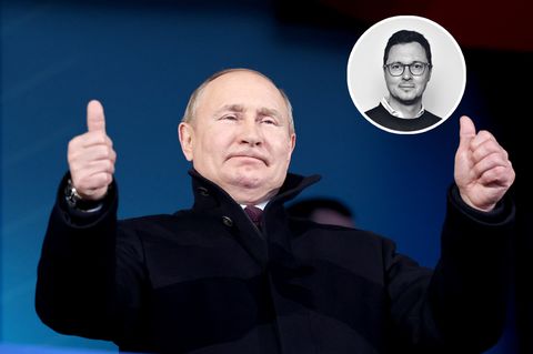 Putin hält beide Daumen nach oben