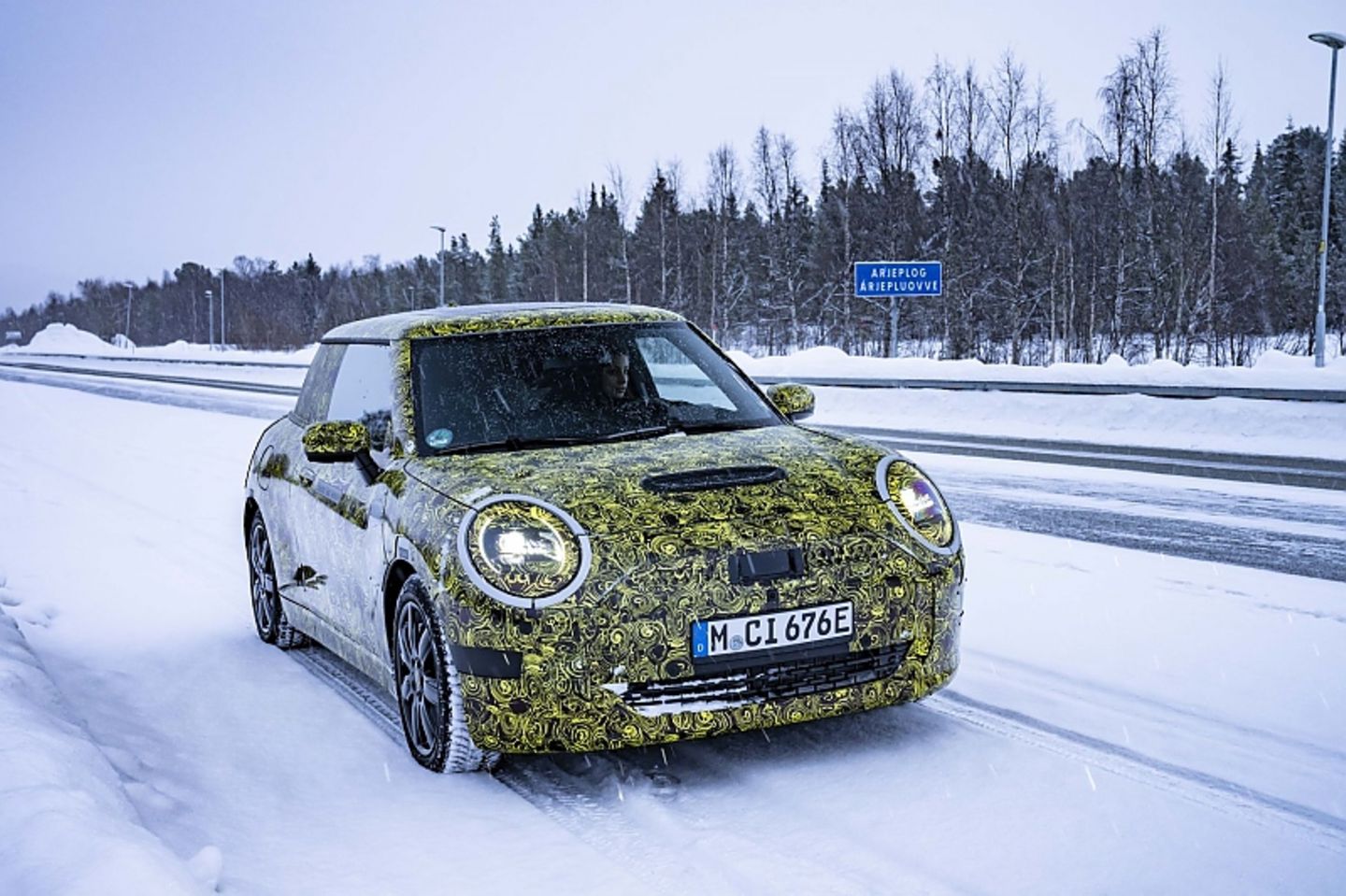 Prototyp Mini Cooper SE (J1)