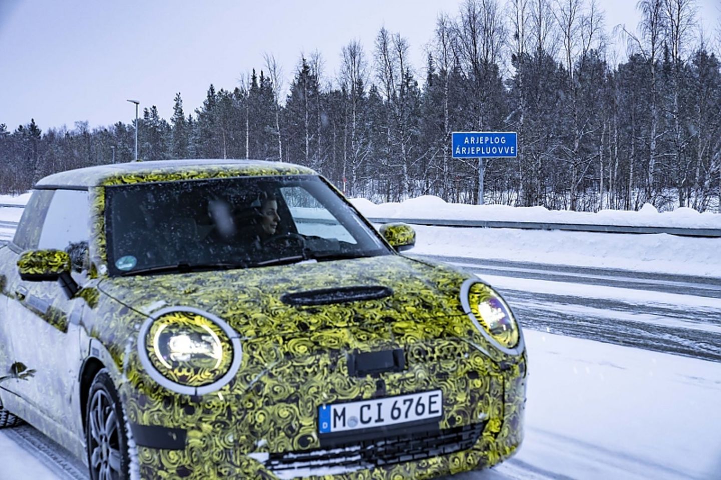 Prototyp Mini Cooper SE (J1)