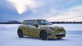 Das Untersteuern soll beim Mini Cooper SE (J1) reduziert werden