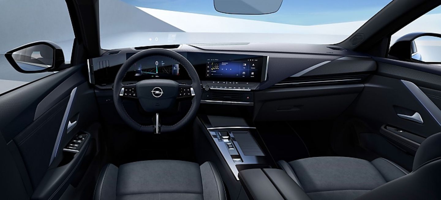 Das Cockpit ist identisch zu dem des Fünftürers