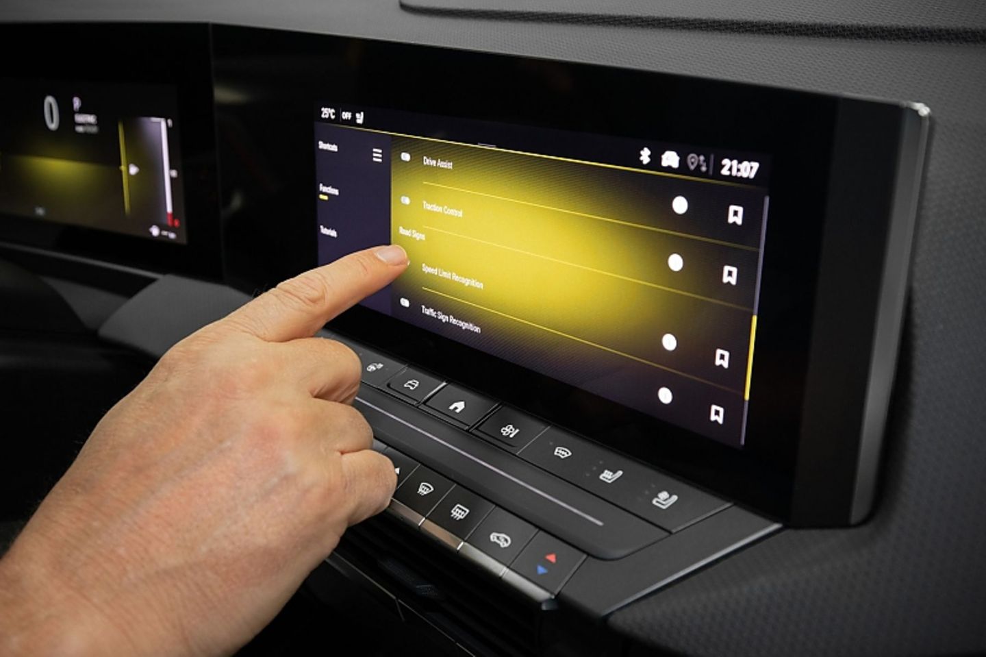 Das Pure-Panel-Infotainment hält auch beim Sports Tourer Einzug
