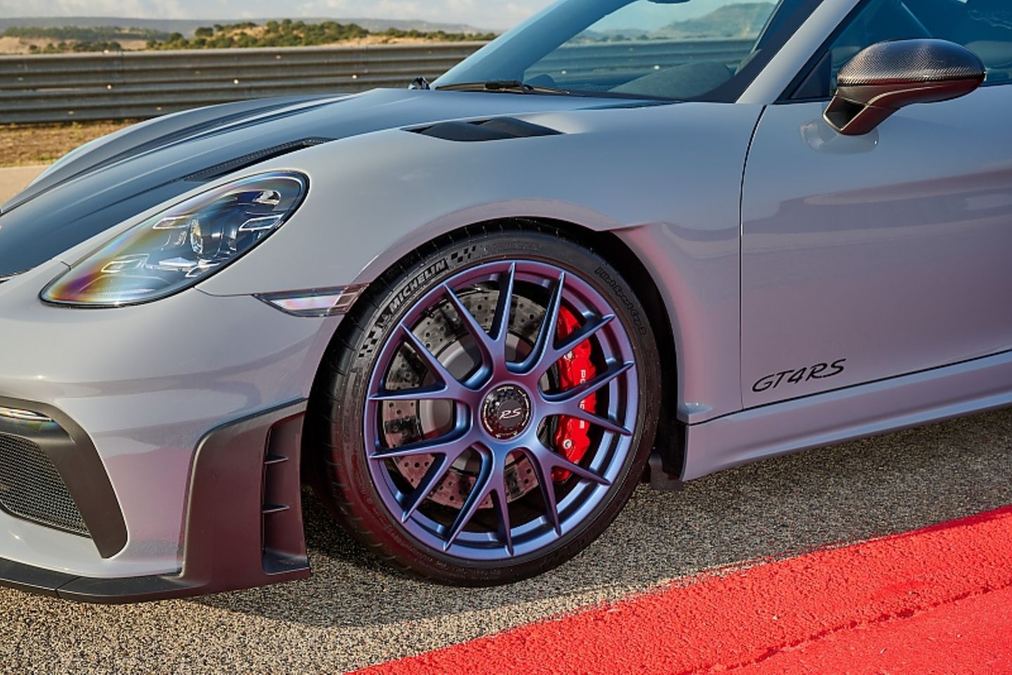 Porsche 718 Cayman GT4 RS