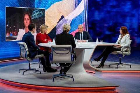 Illner-Talkrunde mit Marietta Slomka als Vertreterin