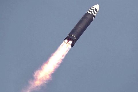 Japanisches Meer: Nordkorea bestätigt Test mit neuartiger Interkontinentalrakete