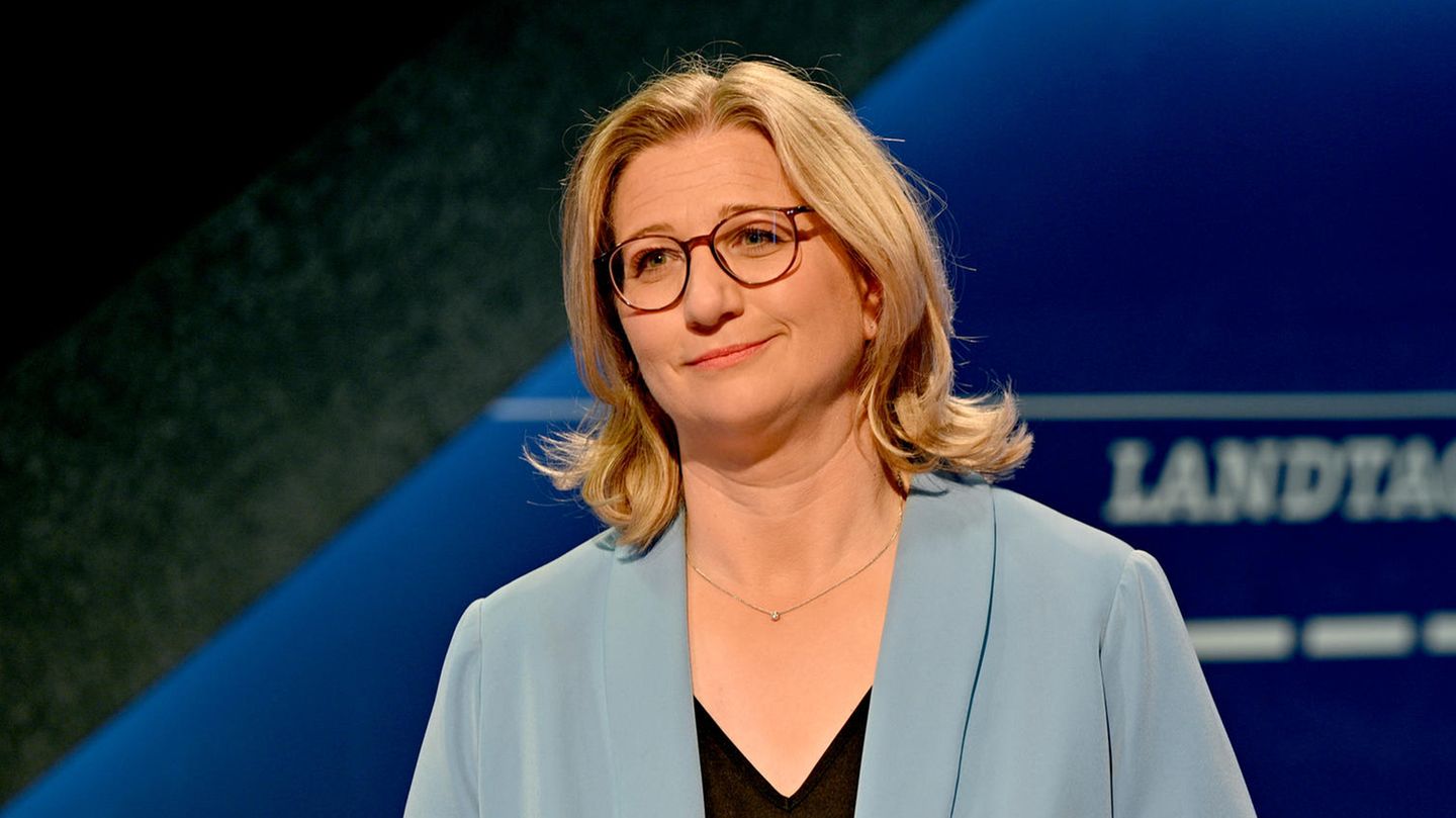 Landtagswahl im Saarland: Anke Rehlinger (SPD) hat die Landtagswahl im Saarland gewonnen. Anke Rehlinger (SPD) hat die Landtagswahl im Saarland gewonnen.