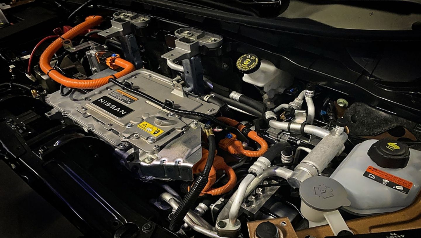 Der Elektromotor des Frontgetriebenen Nissan Ariya