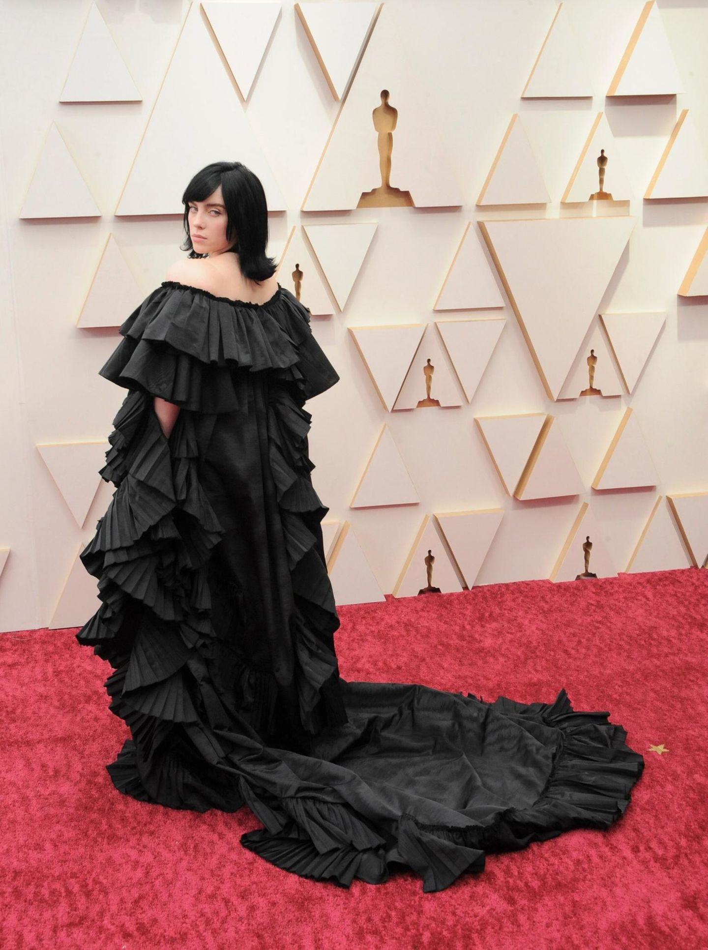 Oscars 2022 Billie Eilish