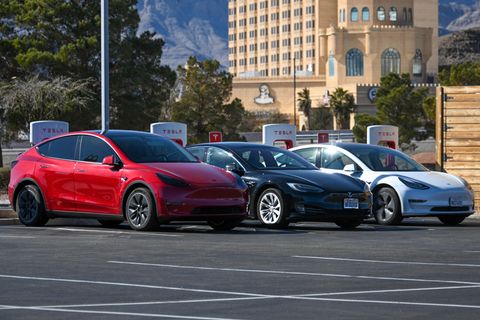 Mehrere Tesla-Modelle: Das Tesla Model 3 ist nun erstmals auch bei einem Carsharing-Anbieter im Angebot.