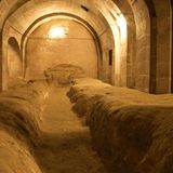 Einige der Bereiche haben sogar gemauerte Wände.