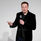 Ebenfalls im Jahr 2016 gründet Elon Musk die Firma Neuralink. Sie will Neuronen im Gehirn per Funkverbindung an Computer anschließen. Dafür wird ein Chip in den Schädel implantiert, der danach von außen nicht sichtbar sein soll. Im vergangenen Jahr erhält Neuralink Investitionen in Höhe von gut 200 Millionen Dollar von Google und mehreren Start-up-Finanzierern. Das Geld soll für die Markteinführung des ersten Produkts sowie weitere Forschungen genutzt werden.