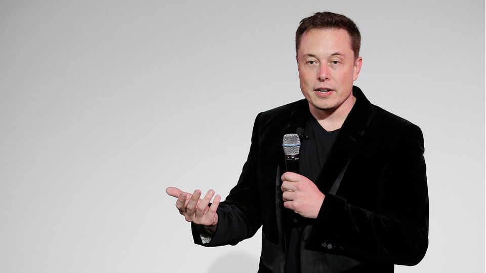 Elon Musk Seine Firmen Seine Familie Der Reichste Mensch In Bildern