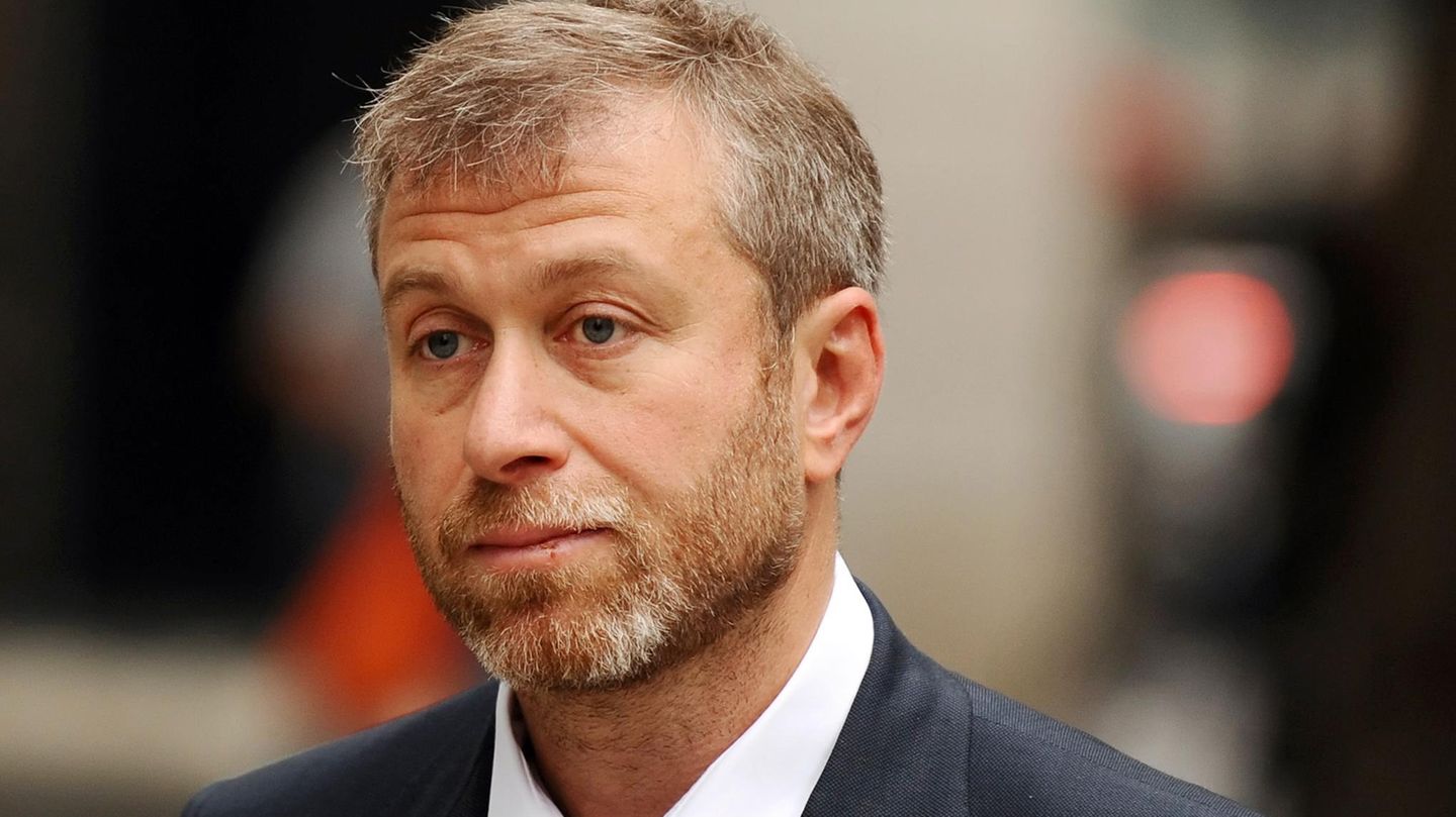 Oligarch Roman Abramowitsch wurde möglicherweise Opfer einer Vergiftungsattacke.