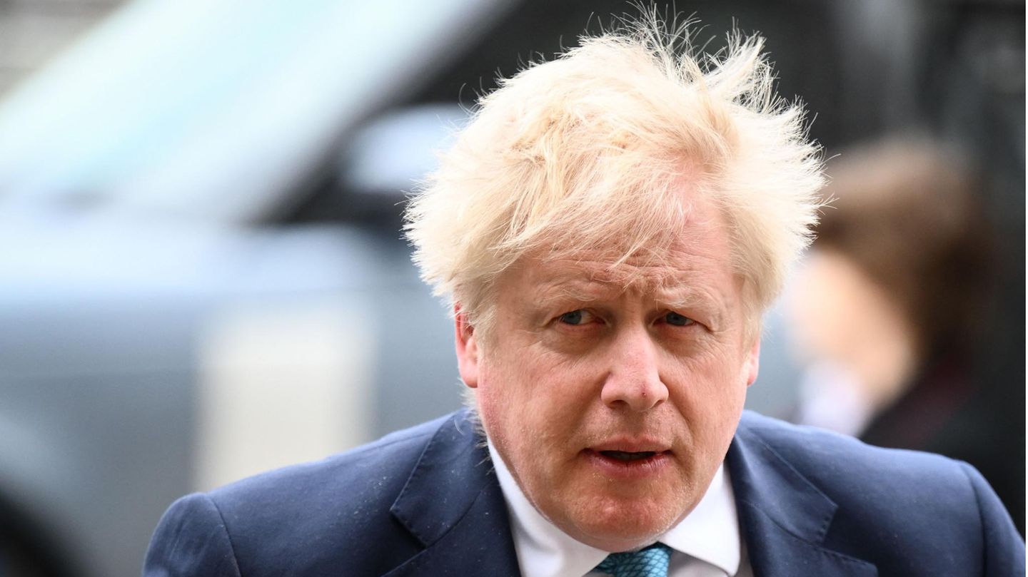 Partygate scandal: Police send out first fine notices