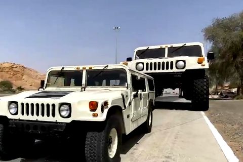Sechs Meter hoch: Der größte Hummer weltweit gehört Scheich Hamad Bin Hamdan Al Nahyan aus Abu Dhabi