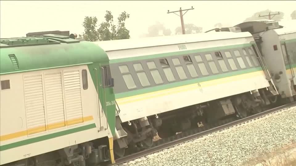 Video: Zugüberfall in Nigeria Video: Zugüberfall in Nigeria
