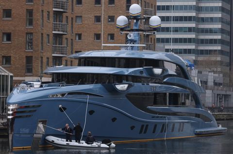 Yacht "Phi" von Witalij Wasiljewitsch Kotschetkow