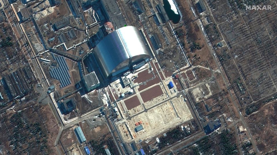 Dieses von Maxar Technologies zur Verfügung gestellte Satellitenbild zeigt eine Nahaufnahme der Nuklearanlagen von Tschernobyl