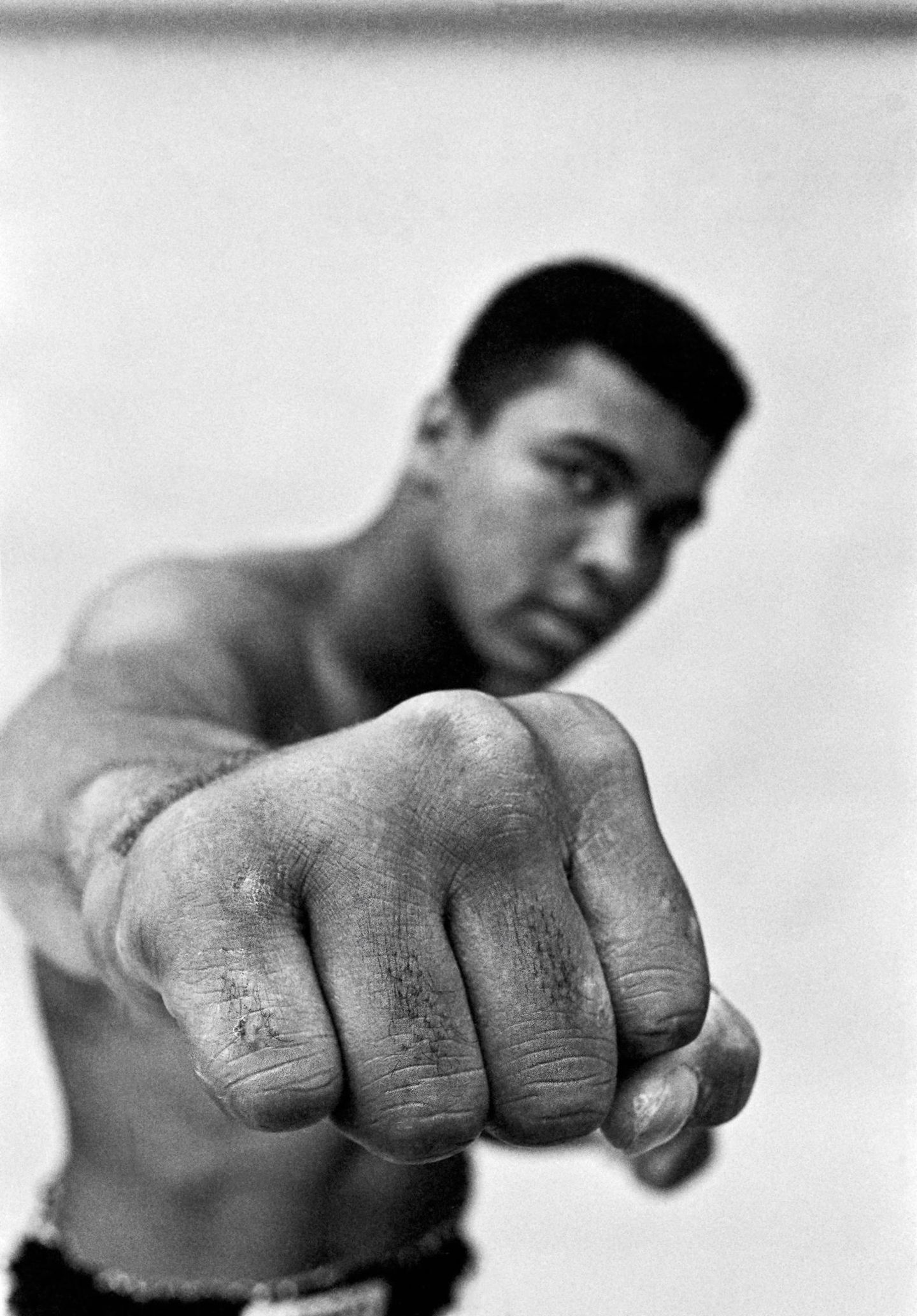 Thomas Hoepker fotografierte Boxer Alis rechte Faust 1966 in Chicago.