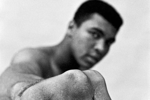 Thomas Hoepker fotografierte Boxer Alis rechte Faust 1966 in Chicago.