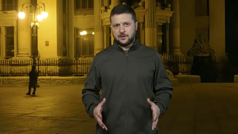Wolodymyr Selenskyj, Präsident der Ukraine, während einer Ansprache am Donnerstagabend