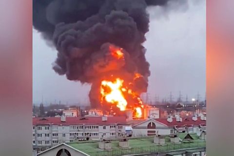 Ukraine-Krieg: Russland wirft Ukraine Angriff auf Treibstofflager in Russland an