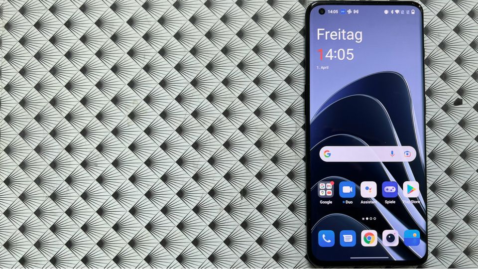 New smartphone: the good screen of the Oneplus 10 Pro covers almost the entire front The good display of the Oneplus 10 Pro covers almost the entire front