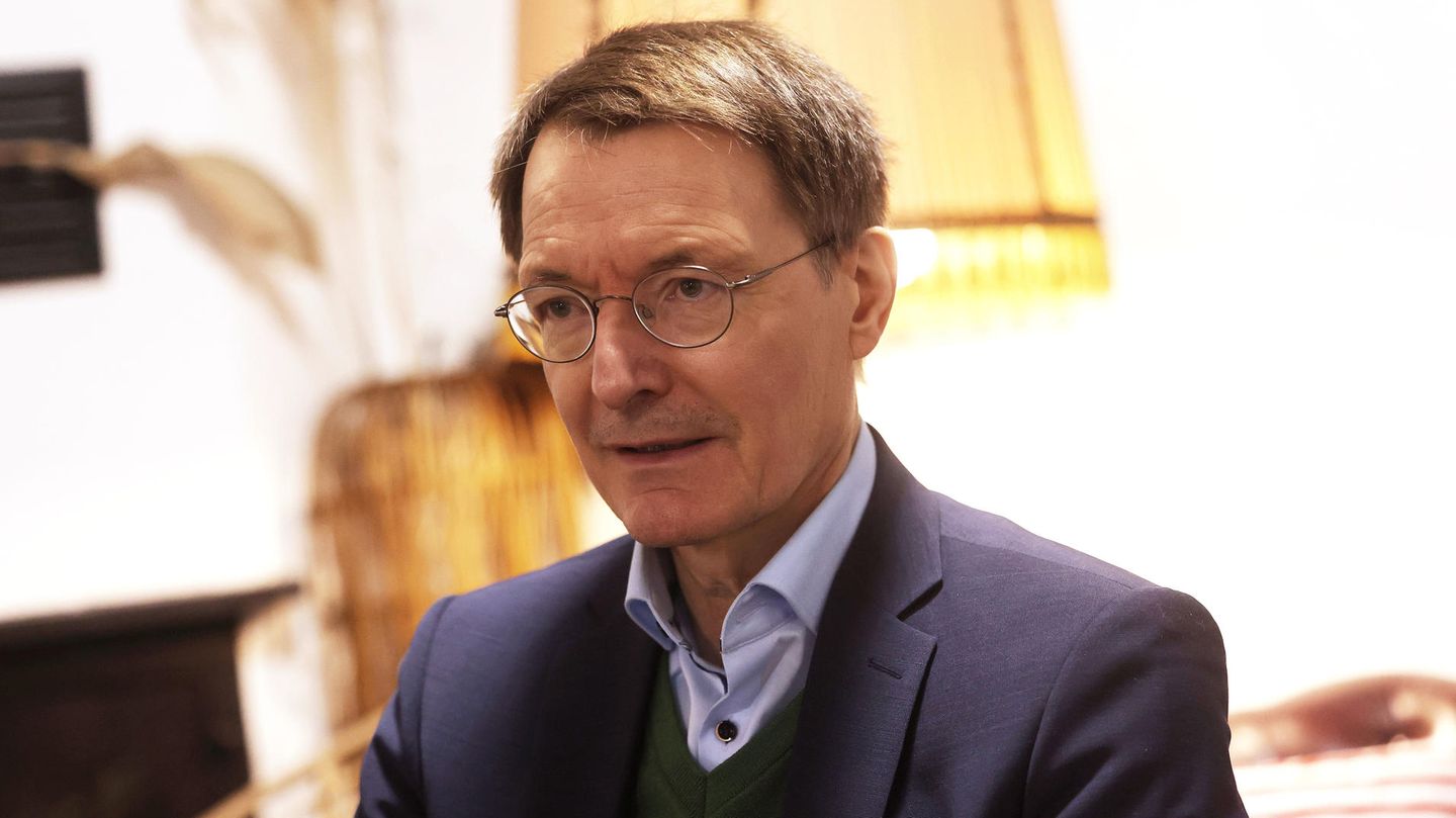 Karl Lauterbach: “Please wear masks indoors voluntarily”