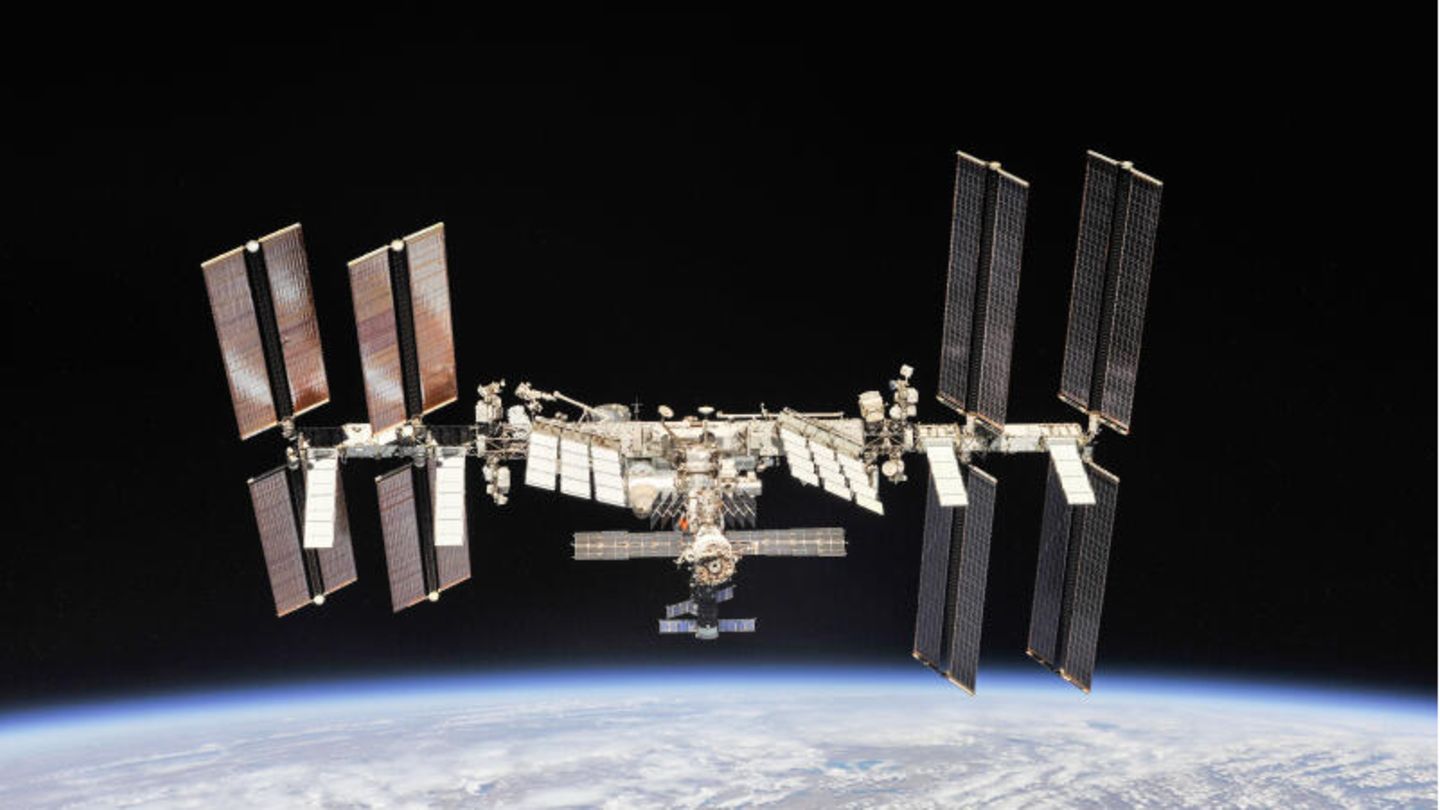ISS: Kremlin threatens West with end of space cooperation