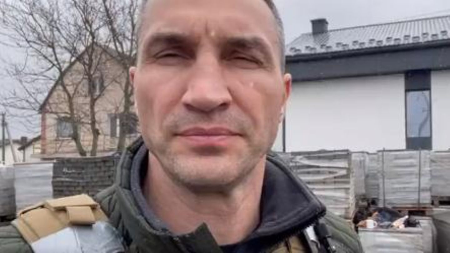 Ukraine war: Kiev Mayor Klitschko speaks from Bucha