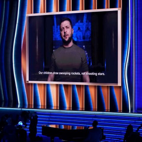 Wolodymyr Selenskyj spricht auf dem Bildschirm bei der 64. jährlichen Grammy-Verleihung in Las Vegas