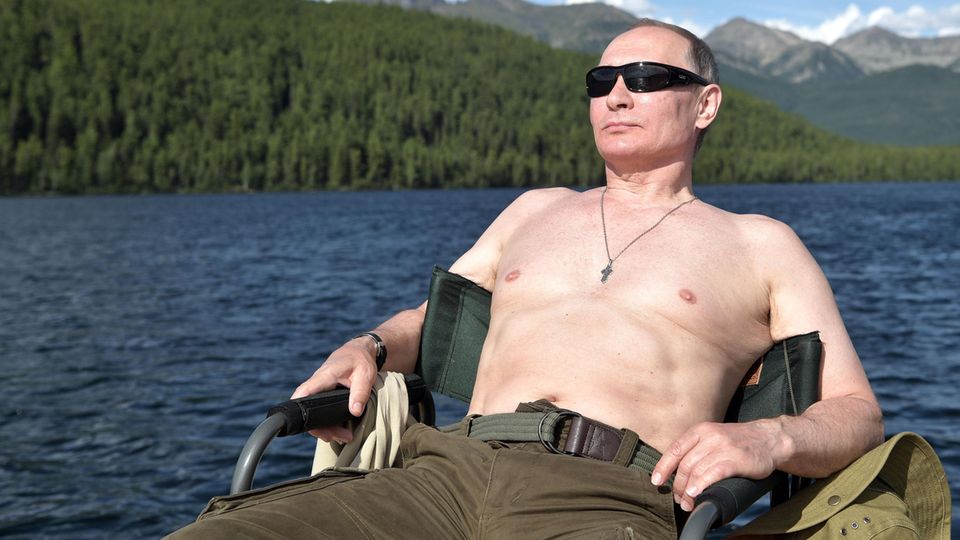 Wladimir Putin oberkörperfrei in Sibirien