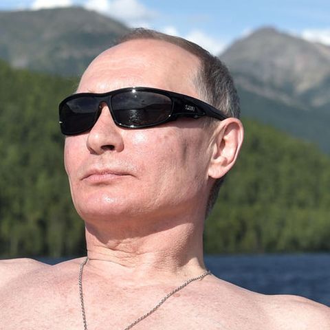 Wladimir Putin oberkörperfrei in Sibirien