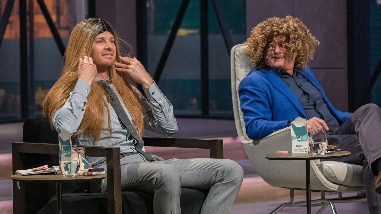Nico Rosberg und Georg Kofler mit ungewohnter Haarpracht bei "Die Höhle der Löwen"