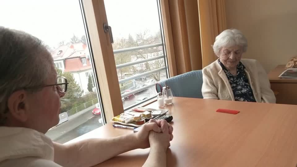 Video: Erst die Deutschen, dann die Russen