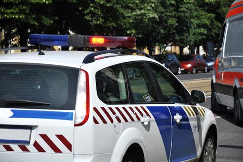 Polizeiauto in Ungarn als Symbolfoto für Artikel über Zugunglück